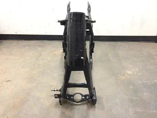 Main Frame Chassis 2005 Harley-Davidson Road King Classic EFI FLHRCI 3336