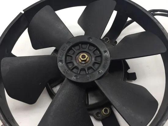 Engine Radiator Cooling Fan 2005 Honda Shadow Sabre 1100 VT1100C2 3353 x 2