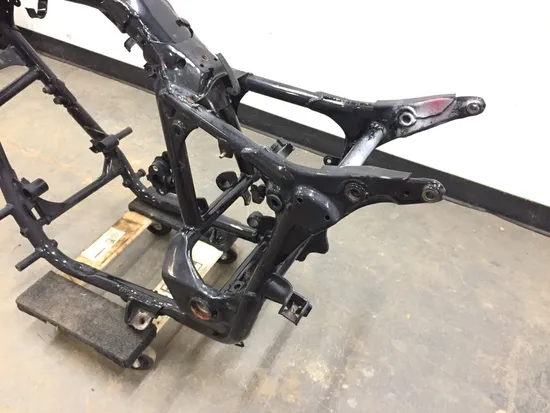 Main Frame Chassis 2005 Honda Shadow Sabre 1100 VT1100C2 3353