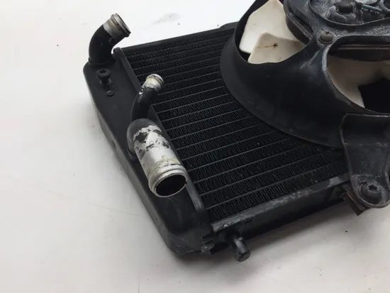 Radiator Cooling Front Fluid with Fan 2001 Triumph Speed Triple 3373