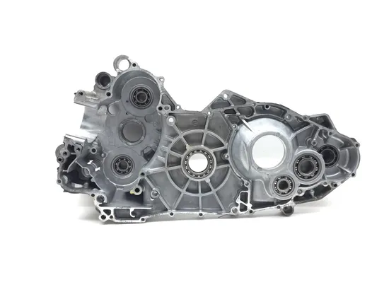 Engine Left Right Center Cases 2008 Suzuki Burgman 650 AN650 3351 x