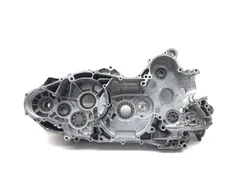 Engine Left Right Center Cases 2008 Suzuki Burgman 650 AN650 3351 x