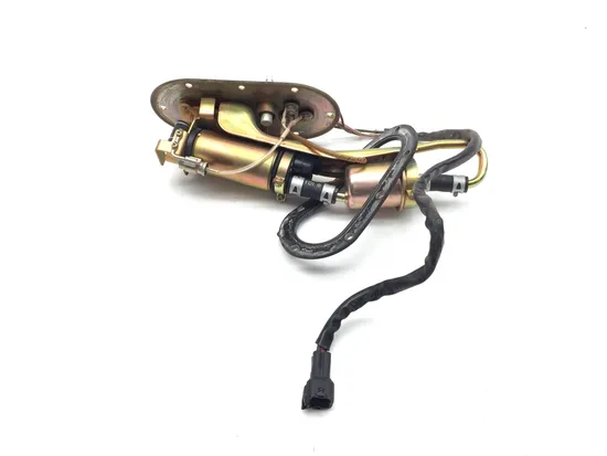 Gas Fuel Tank Pump 2002 Kawasaki Vulcan 1500 VN1500E Classic 3341