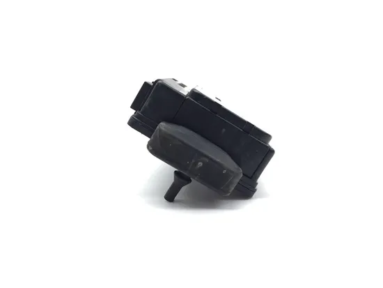 Junction Fuse Box 2002 Kawasaki Vulcan 1500 VN1500E Classic 3341