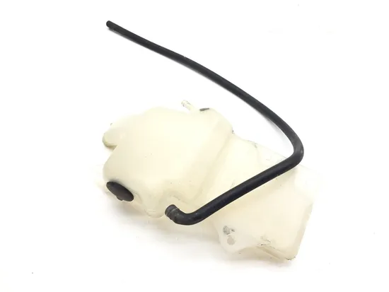 Engine Radiator Overflow Tank 2002 Kawasaki Vulcan 1500 VN1500E Classic 3341