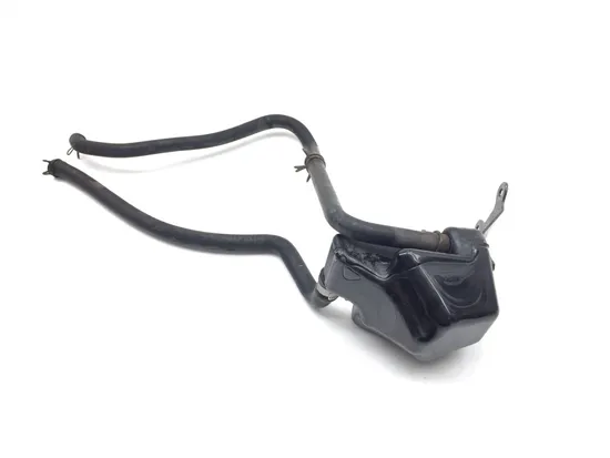 Oil Vent Box 2002 Kawasaki Vulcan 1500 VN1500E Classic 3341