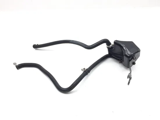 Oil Vent Box 2002 Kawasaki Vulcan 1500 VN1500E Classic 3341