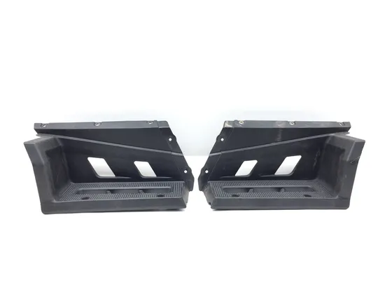 Passenger Side Steps 2016 Honda Pioneer 700-4 SXS700M4 3376 x