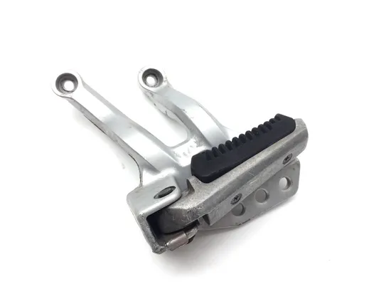 Left Rear Back Passenger Peg Bracket Side 2003 Suzuki Vstrom 1000 DL1000 3379