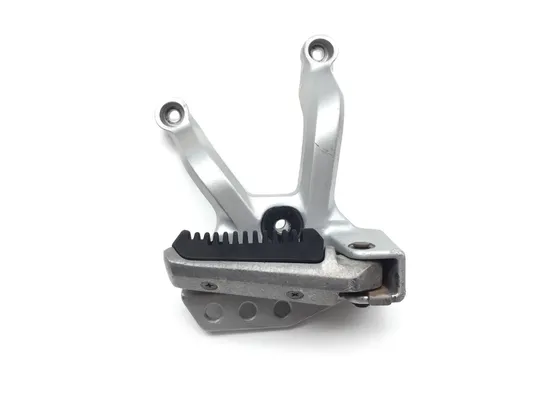 Right Rear Back Passenger Peg Bracket Side 2003 Suzuki Vstrom 1000 DL1000 3379 x