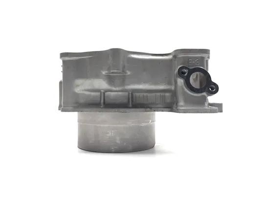 Engine Cylinder Jug W Piston Rear 2003 Suzuki Vstrom 1000 DL1000 3379