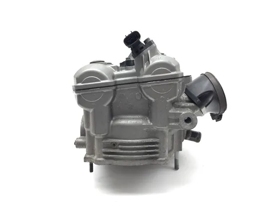 Engine Cylinder Head Complete W Cams Rear 2003 Suzuki Vstrom 1000 DL1000 3379 x