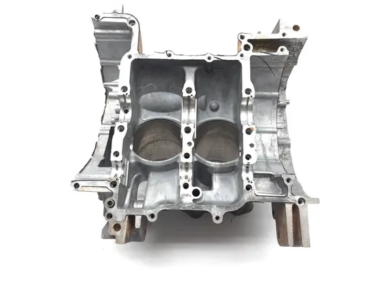 Engine Upper Lower Center Cases Case 2024 Yamaha Wolverine RMAX4 1000 XT-R 3377