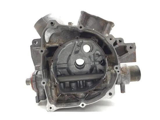 Engine Upper Lower Center Cases Case 2024 Yamaha Wolverine RMAX4 1000 XT-R 3377