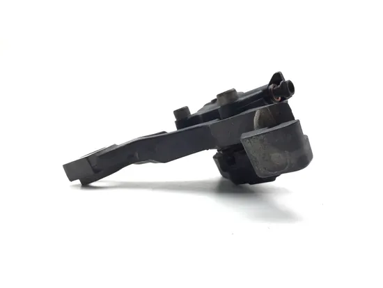 Rear Brake Caliper W Stay 2013 Harley-Davidson Road Glide Custom FLTRX 3384