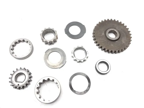 Cam Support Plate Oil Pump 2005 Harley Road King Classic EFI FLHRCI 3395 x 2