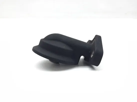 Engine Oil Filter Mount 2005 Harley-Davidson Road King Classic EFI FLHRCI 3395 7