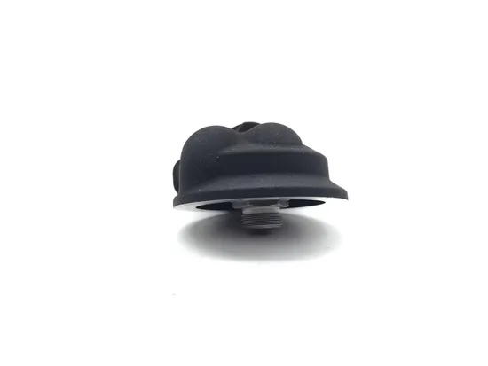 Engine Oil Filter Mount 2005 Harley-Davidson Road King Classic EFI FLHRCI 3395 6