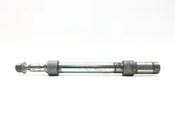 Front Wheel Axle 2005 Harley-Davidson Road King Classic EFI FLHRCI 3395