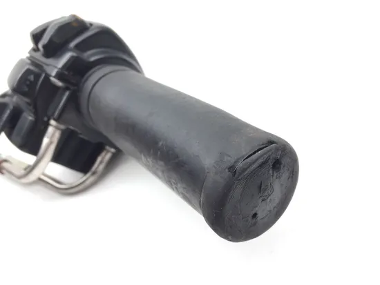 Right Control Switch 2005 Harley-Davidson Road King Classic EFI FLHRCI 3395 x 2