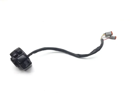 Left Headlight Bar Switch 2005 Harley Road King Classic EFI FLHRCI 3395 x 1