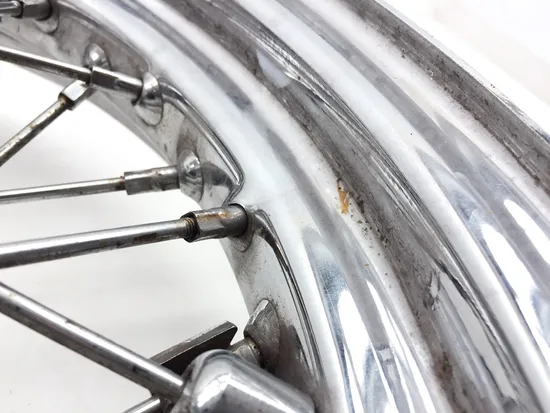 Front Wheel Rim Spoked 2005 Harley-Davidson Road King Classic EFI FLHRCI 3395 x 8