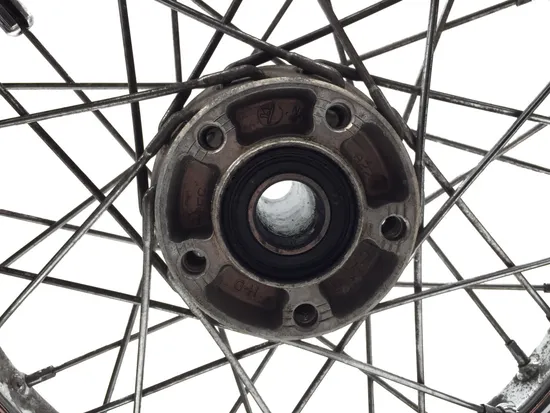 Rear Wheel Rim Spoked 2005 Harley-Davidson Road King Classic EFI FLHRCI 3395 x 4