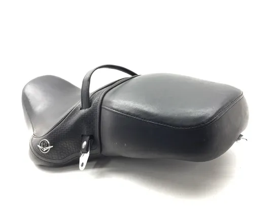 Seat 2005 Harley-Davidson Road King Classic EFI FLHRCI 3395 x 3