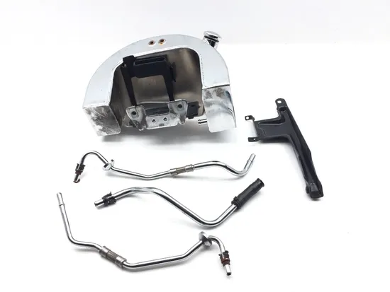 Engine Oil Tank 2011 Harley-Davidson Heritage Softail Classic FLSTC 3394 x 1