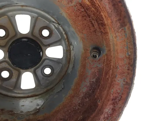 9 in Rear Wheel A 1991 Honda FourTrax 300 TRX300FW 4x4 3397 x 2