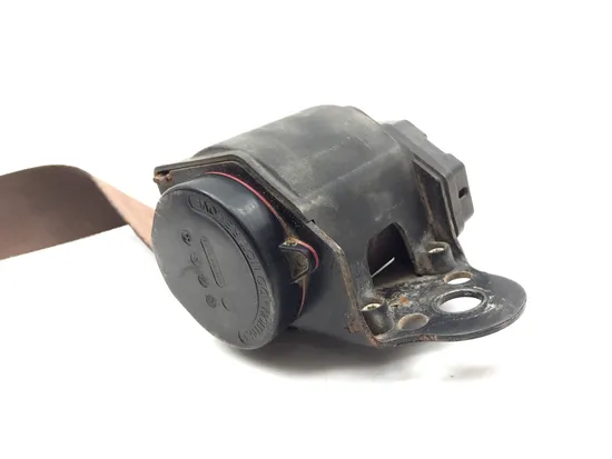 Seat Belt A 2017 Can-Am Commander 800R 4x4 XT DPS 3398 x 2