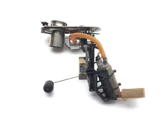 Gas Fuel Tank Pump 2004 Harley Electra Glide Ultra Classic EFI FLHTCUI 3388 1