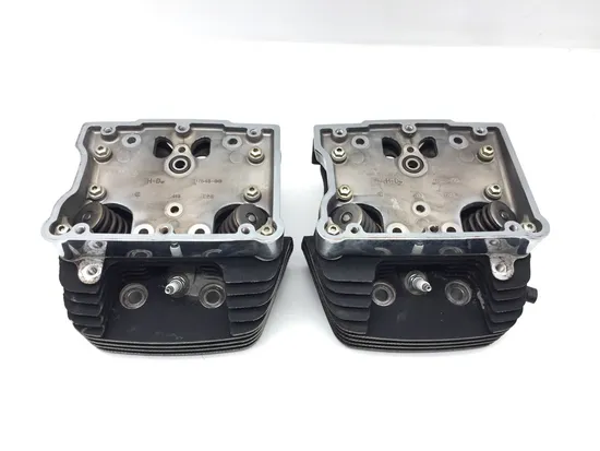 Front Rear Cylinder Head Set 2006 Harley Electra Glide Ultra Classic EFI 3387 x 7