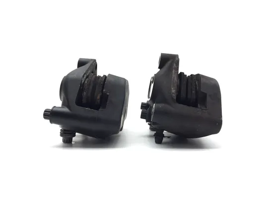 Left Right Front Brake Calipers Set 2006 Harley Electra Glide Ultra 3387 x 2