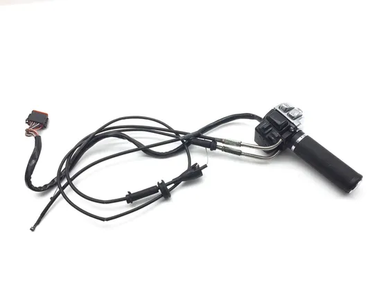 Right Control Switch 2006 Harley Electra Glide Ultra Classic EFI FLHTCUI 3387 x 1