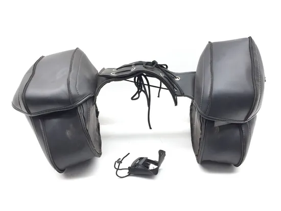 Saddlebags 2023 Indian Scout Rogue ABS 3390 x 1