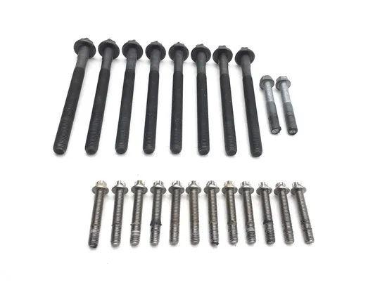 Engine Center Cases Case Bolts 2022 Can-Am Maverick X3 RR 4x4 XDS Turbo DPS 3399 2