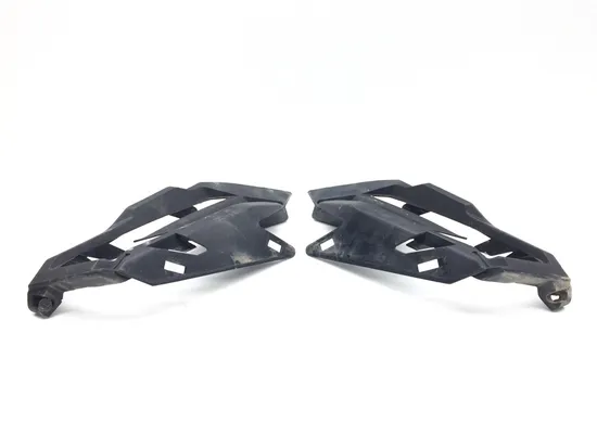 Tail Light Covers 2022 Can-Am Maverick X3 RR 4x4 XDS Turbo DPS 64in 3399 4