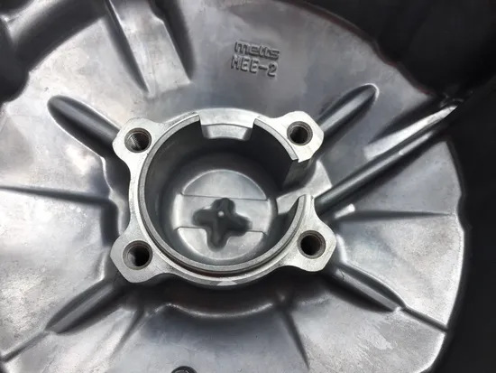 Engine Stator Generator Cover 2003 Honda CBR600RR 3405 x 5