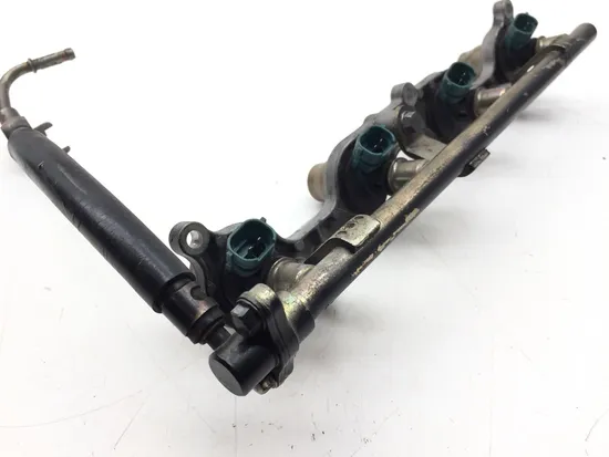 Engine Fuel Priming Rail 2003 Honda CBR600RR 3405 6