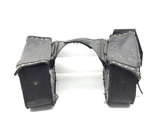 Saddlebags 2004 Harley-Davidson Sportster 883 XL883 3407 x 4