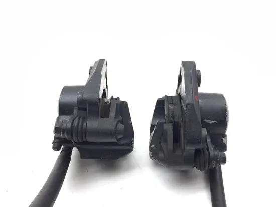 Left Right Front Brake Calipers Pads Set 1982 Kawasaki KZ1100A Sports Shaft 3401 6