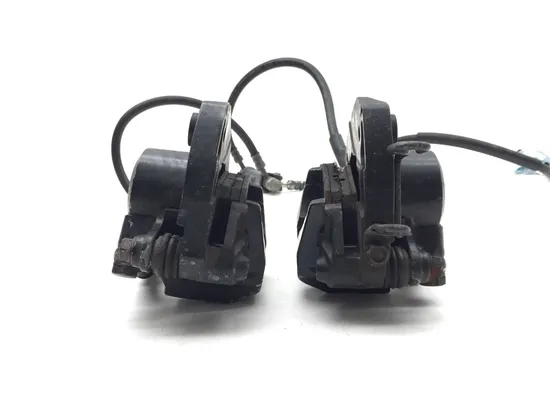 Left Right Front Brake Calipers Pads Set 1982 Kawasaki KZ1100A Sports Shaft 3401 4