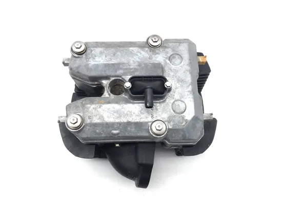Engine Cylinder Head Complete Rear 2007 Suzuki Boulevard M109R 3404 4