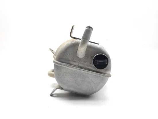 Engine Oil Tank 2017 Yamaha YXZ1000R 3409 x 4