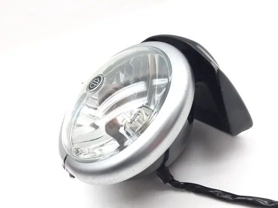 Headlight Front Headlamp 2016 Harley-Davidson Iron 883 XL883N 3406 x 3