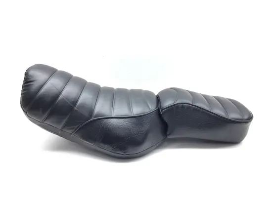 Seat 2016 Harley-Davidson Iron 883 XL883N 3406 x 1