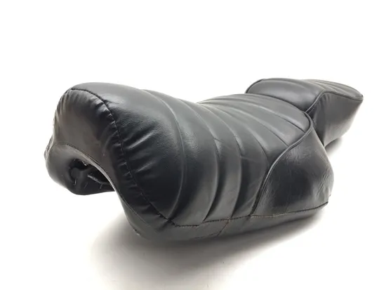 Seat 2016 Harley-Davidson Iron 883 XL883N 3406 x 2