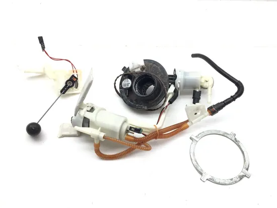 Gas Fuel Tank Pump 2012 Harley-Davidson Electra Glide Ultra Classic FLHTCU 3414 1