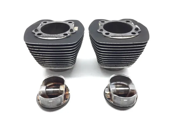 Harley 2007-2011 Electra Glide Ultra Front Rear Cylinder Jugs w Pistons 3418x 1